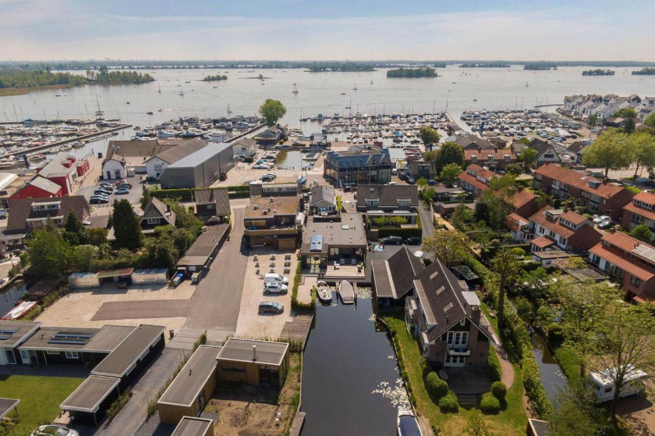 Hotel Cafe Restaurant Heineke Loosdrecht Exteriör bild