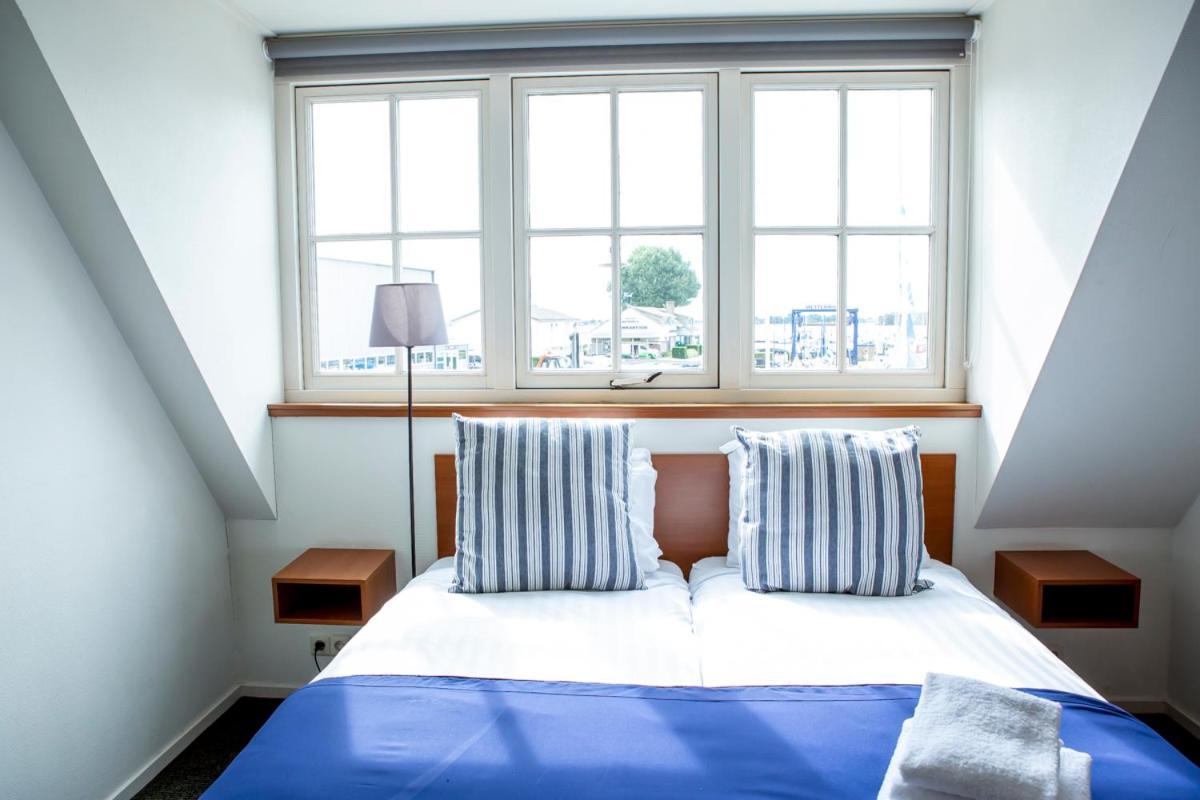 Hotel Cafe Restaurant Heineke Loosdrecht Exteriör bild