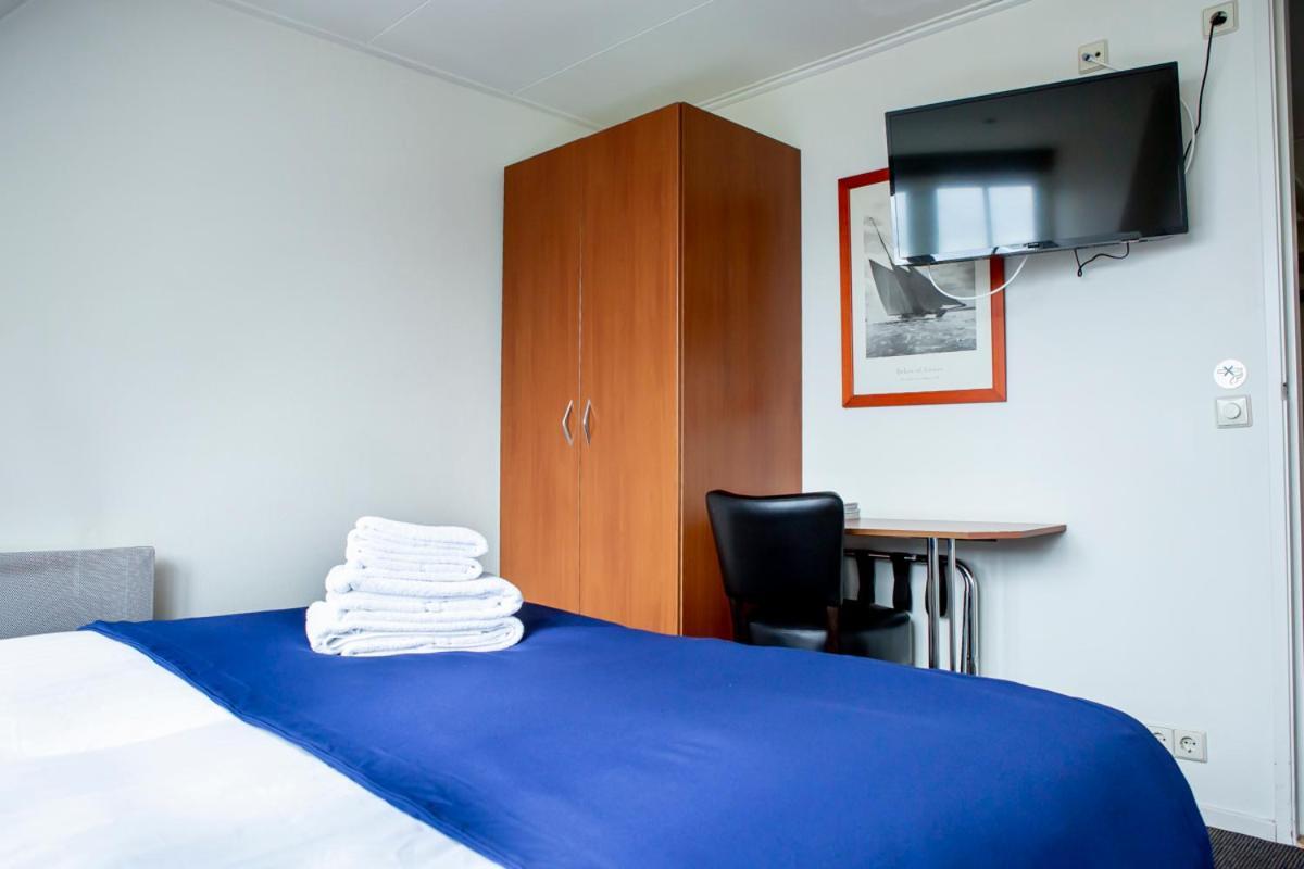 Hotel Cafe Restaurant Heineke Loosdrecht Exteriör bild