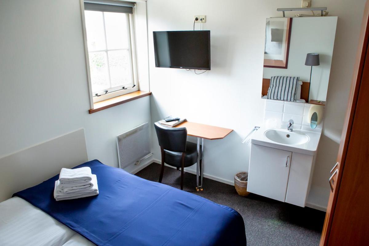 Hotel Cafe Restaurant Heineke Loosdrecht Exteriör bild