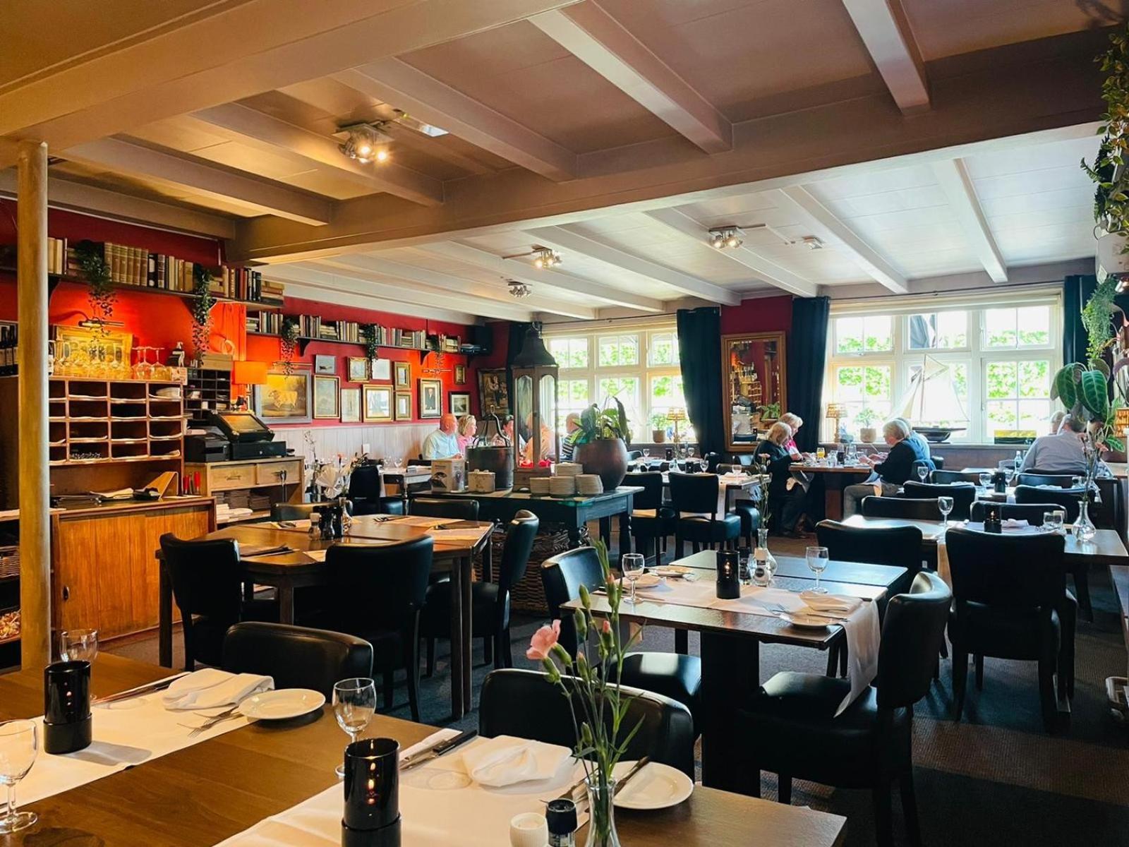 Hotel Cafe Restaurant Heineke Loosdrecht Exteriör bild